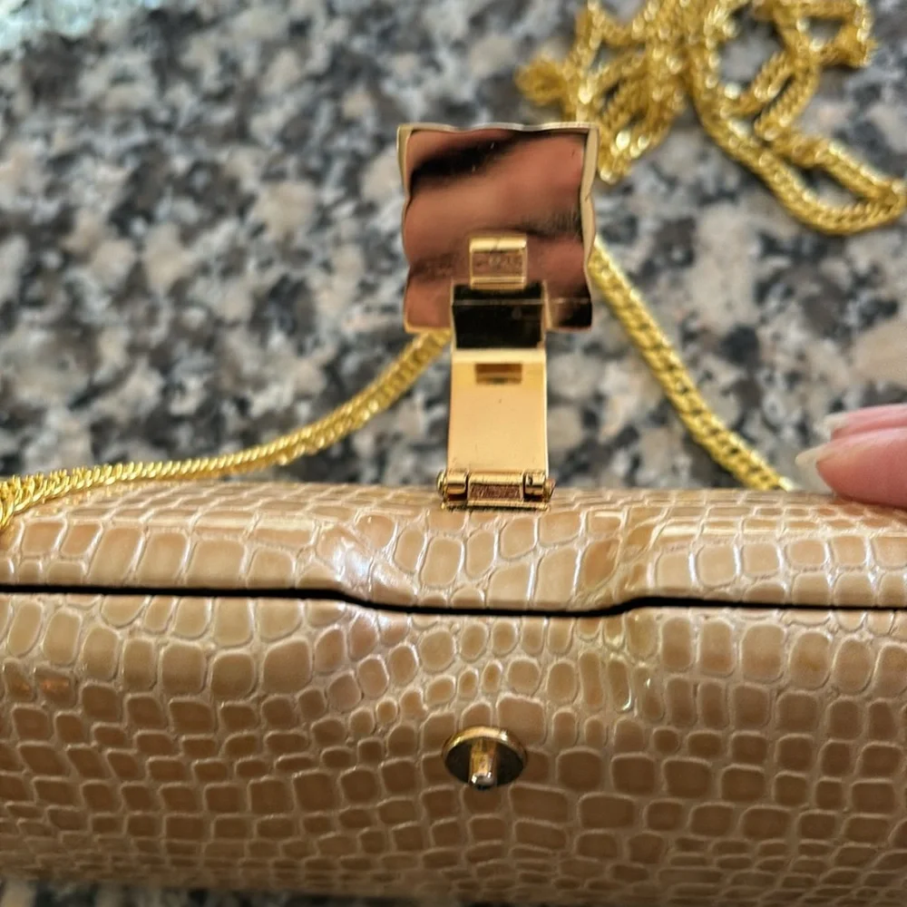 Hard shell Evening Bag Gold Alligator pattern rhizome clasp